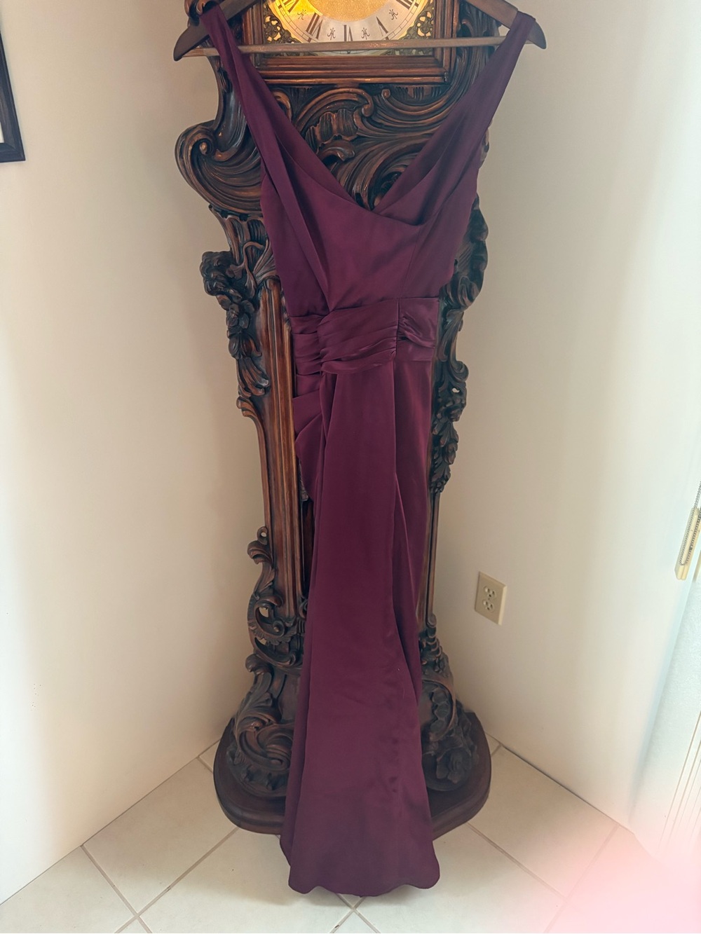 V-Neck Burgundy Satin Maxi Dress - Picture 3 of 5